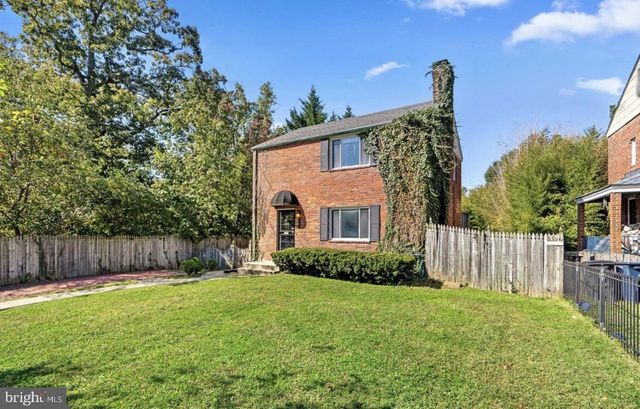 1502 DELMONT LN, Takoma Park, MD 20912