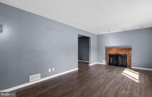 1502 DELMONT LN, Takoma Park, MD 20912