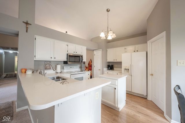 7715 Heather Lane, Fishers, IN 46038