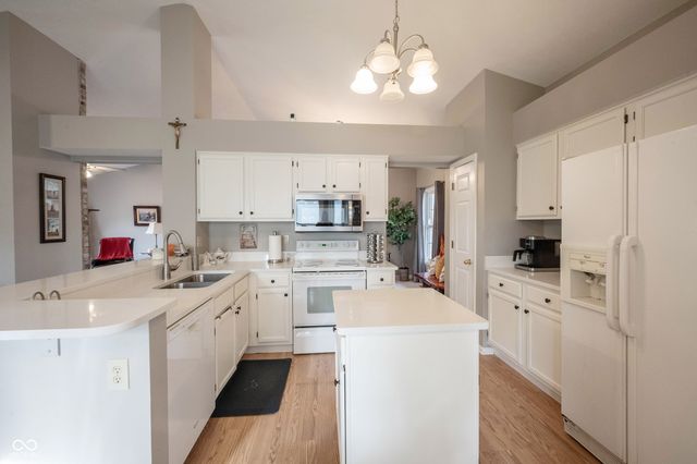 7715 Heather Lane, Fishers, IN 46038