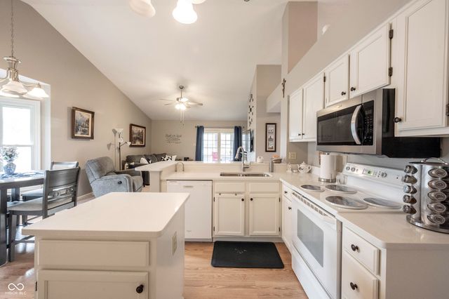 7715 Heather Lane, Fishers, IN 46038