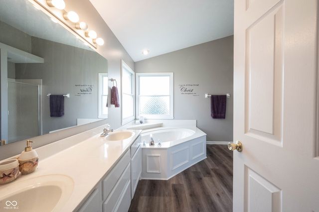 7715 Heather Lane, Fishers, IN 46038