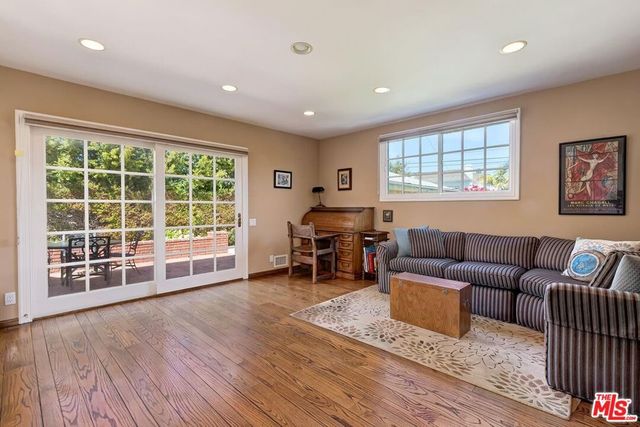 210 N Palm Drive, Beverly Hills, CA 90210