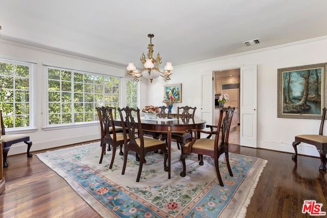 210 N Palm Drive, Beverly Hills, CA 90210