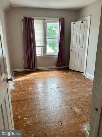 2801 RUSCOMBE LN, Baltimore, MD 21215