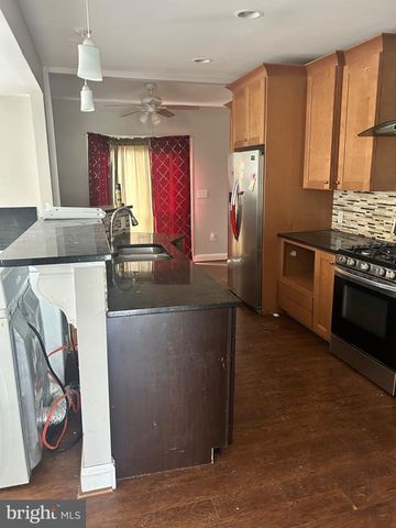 2801 RUSCOMBE LN, Baltimore, MD 21215