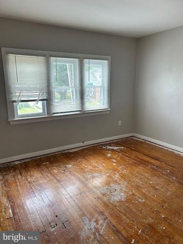 2801 RUSCOMBE LN, Baltimore, MD 21215