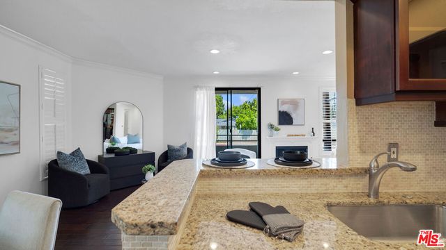 13920 Moorpark Street 106, Sherman Oaks, CA 91423