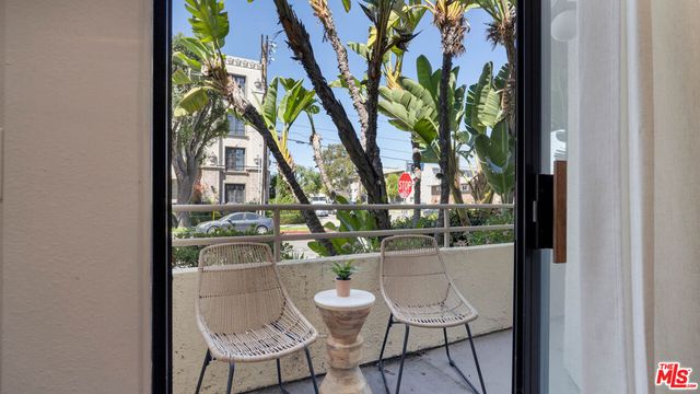 13920 Moorpark Street 106, Sherman Oaks, CA 91423