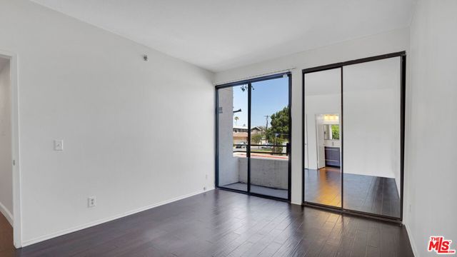 13920 Moorpark Street 106, Sherman Oaks, CA 91423