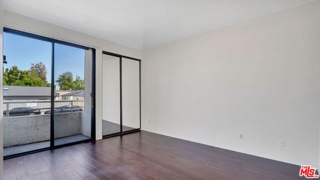 13920 Moorpark Street 106, Sherman Oaks, CA 91423