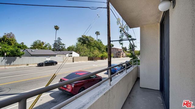 13920 Moorpark Street 106, Sherman Oaks, CA 91423