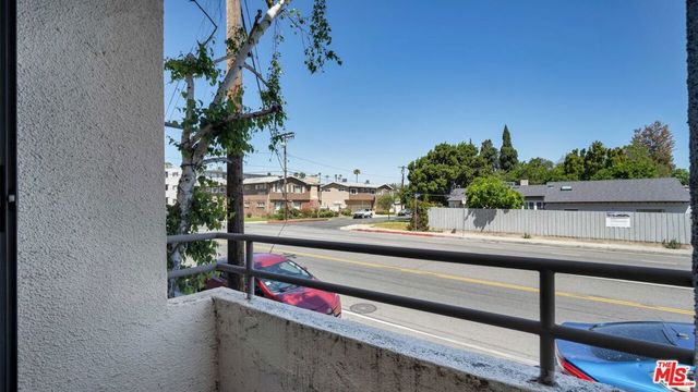 13920 Moorpark Street 106, Sherman Oaks, CA 91423