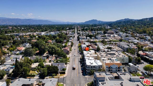 13920 Moorpark Street 106, Sherman Oaks, CA 91423