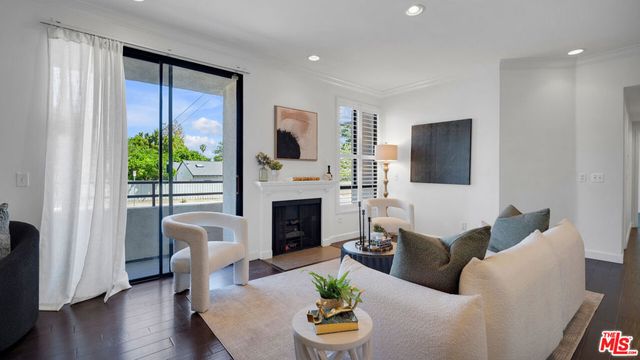 13920 Moorpark Street 106, Sherman Oaks, CA 91423