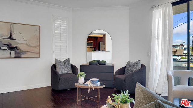 13920 Moorpark Street 106, Sherman Oaks, CA 91423