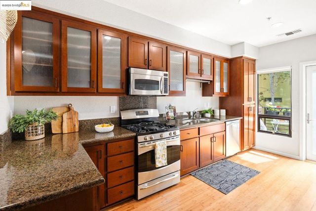 1759 14Th St, Oakland, CA 94607