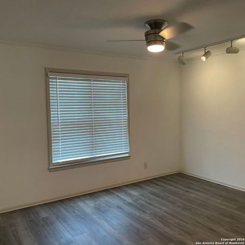 2300 Nacogdoches Rd Apt 203A, San Antonio, TX 78209