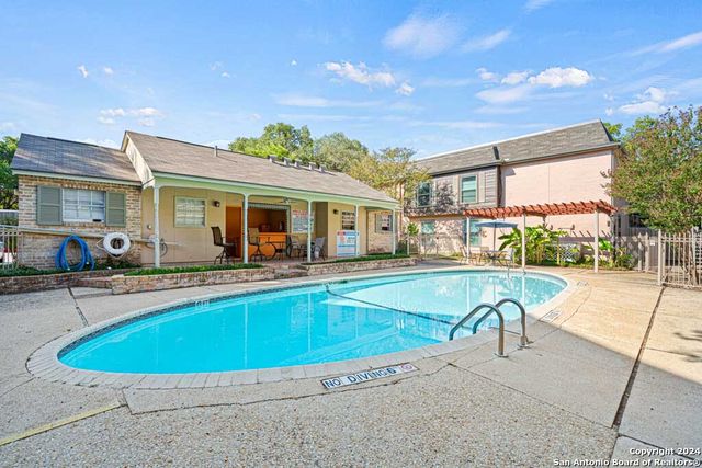 2300 Nacogdoches Rd Apt 203A, San Antonio, TX 78209