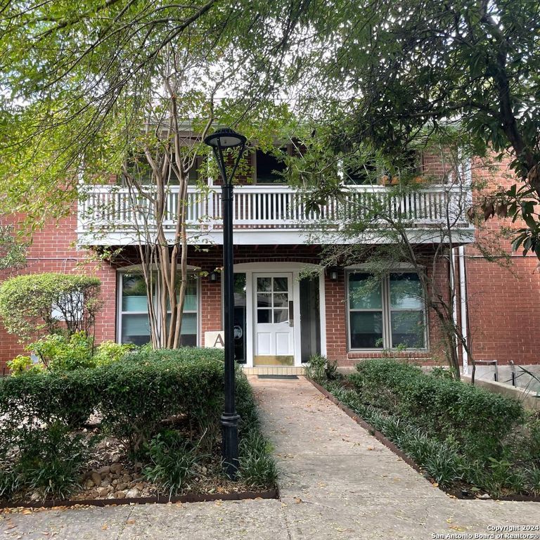 2300 Nacogdoches Rd Apt 203A, San Antonio, TX 78209