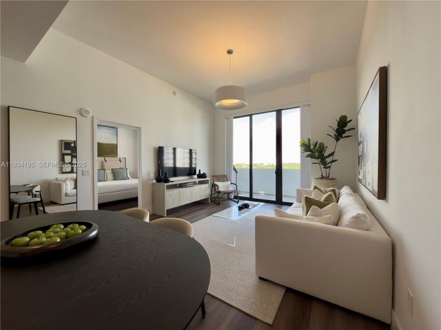 2800 SW 27th Terrace 1109, Miami, FL 33133