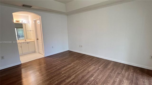 22721 SW 88 PL 9-19, Cutler Bay, FL 33190
