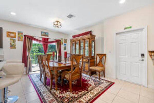 4721 Santa Cruz Way, Davie, FL 33314