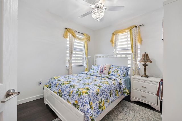 4721 Santa Cruz Way, Davie, FL 33314