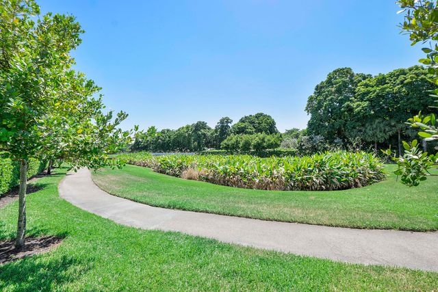 4721 Santa Cruz Way, Davie, FL 33314