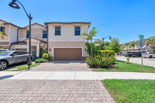 4721 Santa Cruz Way, Davie, FL 33314