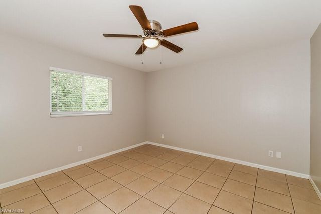 1733 SW 22nd LN, Cape Coral, FL 33991