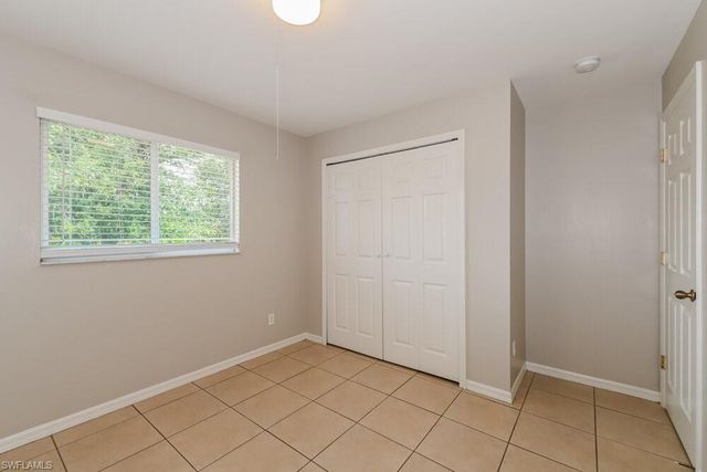 1733 SW 22nd LN, Cape Coral, FL 33991