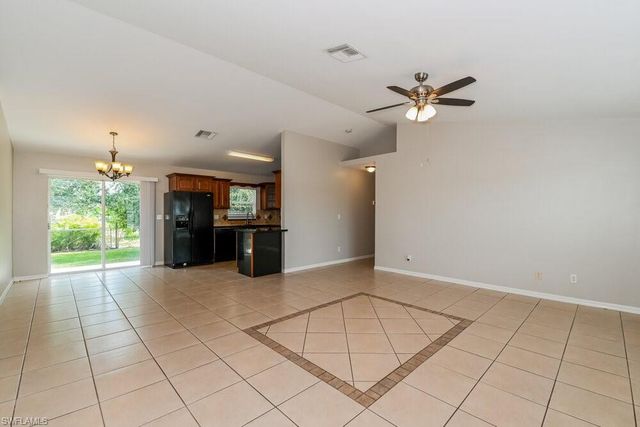 1733 SW 22nd LN, Cape Coral, FL 33991