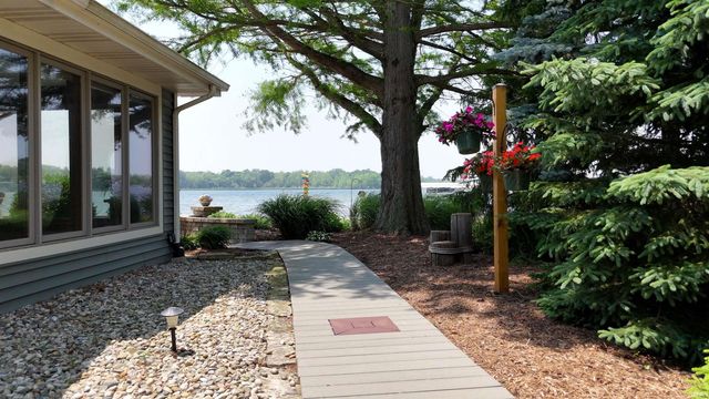 565 & 535 Ln 101 Lake Pleasant, Fremont, IN 46737