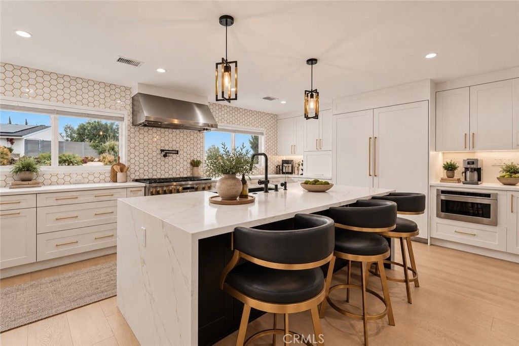 5931 Maury Avenue, Woodland Hills, CA 91367 — photo 2