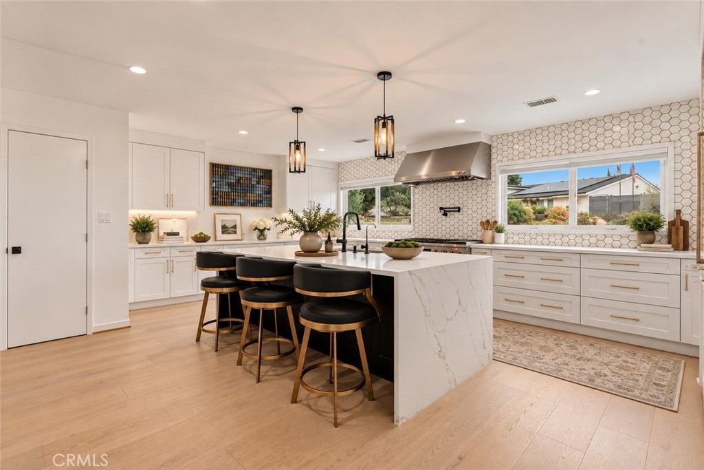5931 Maury Avenue, Woodland Hills, CA 91367 — photo 5