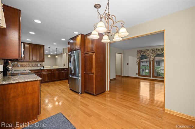 39750 Cheviot Road, Canton Charter Township, MI 48188