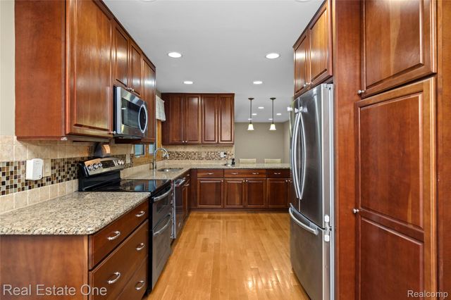 39750 Cheviot Road, Canton Charter Township, MI 48188
