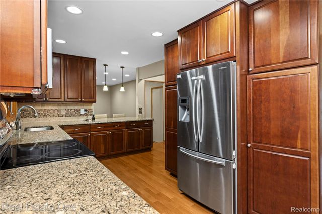 39750 Cheviot Road, Canton Charter Township, MI 48188