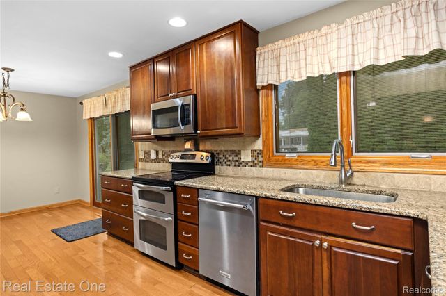 39750 Cheviot Road, Canton Charter Township, MI 48188