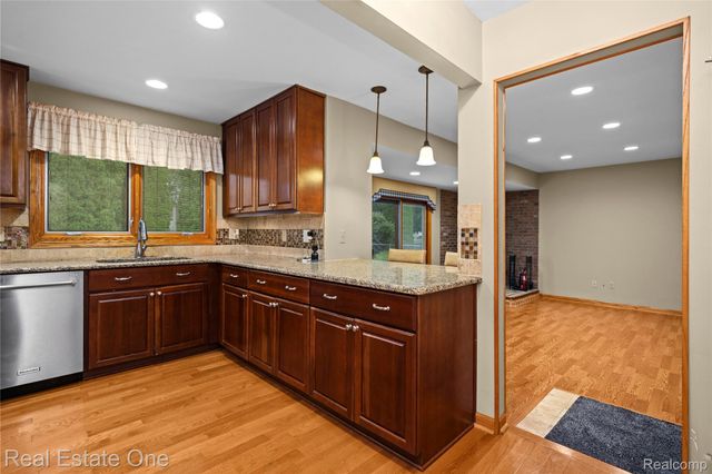 39750 Cheviot Road, Canton Charter Township, MI 48188