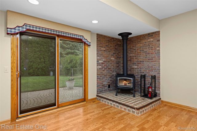 39750 Cheviot Road, Canton Charter Township, MI 48188