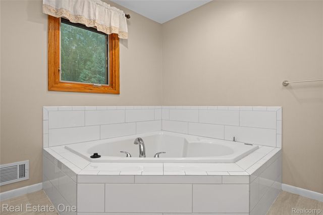 39750 Cheviot Road, Canton Charter Township, MI 48188