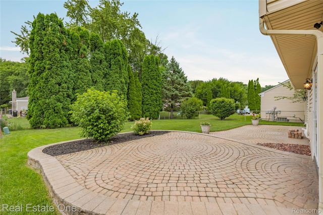 39750 Cheviot Road, Canton Charter Township, MI 48188