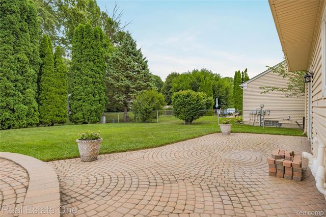 39750 Cheviot Road, Canton Charter Township, MI 48188
