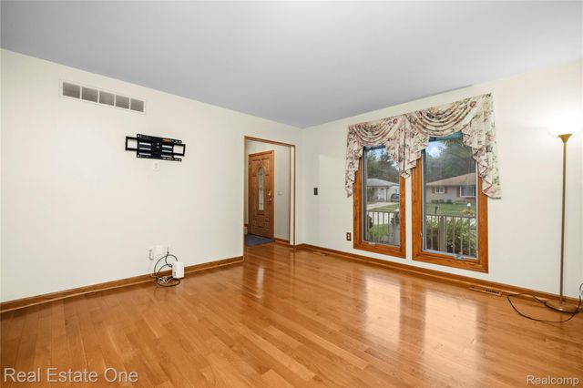 39750 Cheviot Road, Canton Charter Township, MI 48188