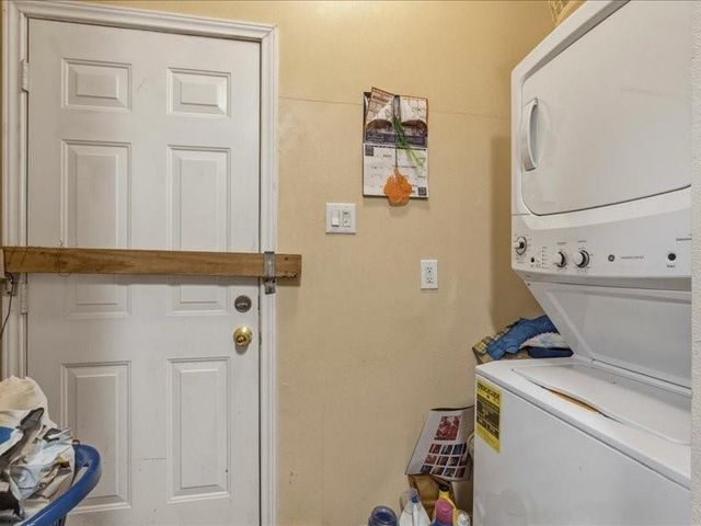 1802 Fort Worth Street, Baytown, TX 77520