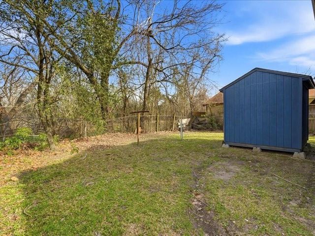 1802 Fort Worth Street, Baytown, TX 77520