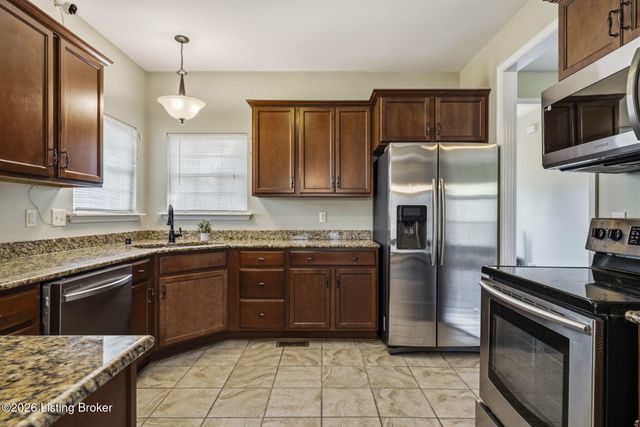 517 Concord Grape Way, Vine Grove, KY 40175