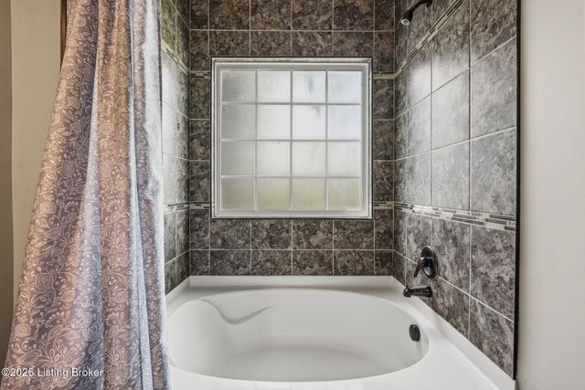 517 Concord Grape Way, Vine Grove, KY 40175